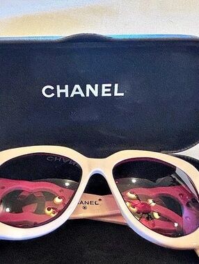 Chanel Interlocking CC Cutout Temple Frames White - new lenses needed